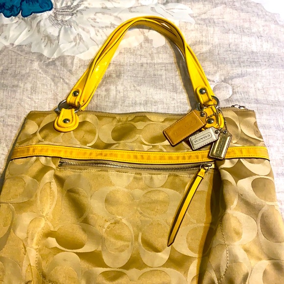 Coach purse - Picture 1 of 4